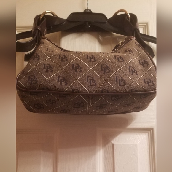 Purse - Picture 3 of 10